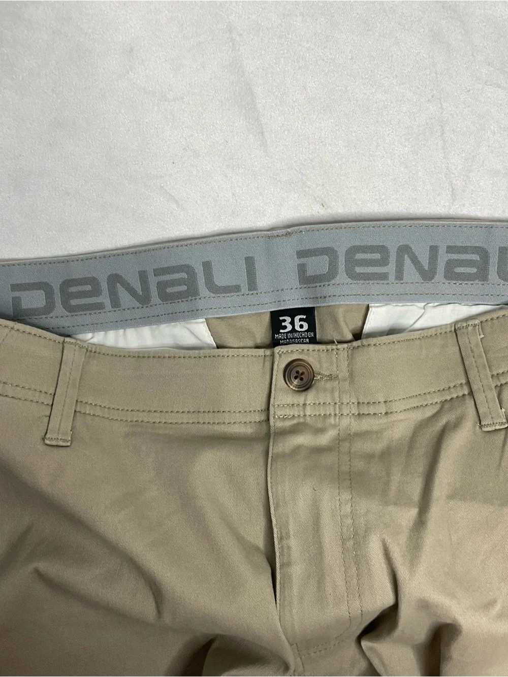 Denali Men's Stretch Hybrid Flat Front Walk Shorts Khaki Size 36